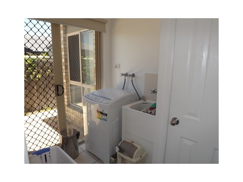 39 Eimeo Place, Sandstone Point QLD 4511