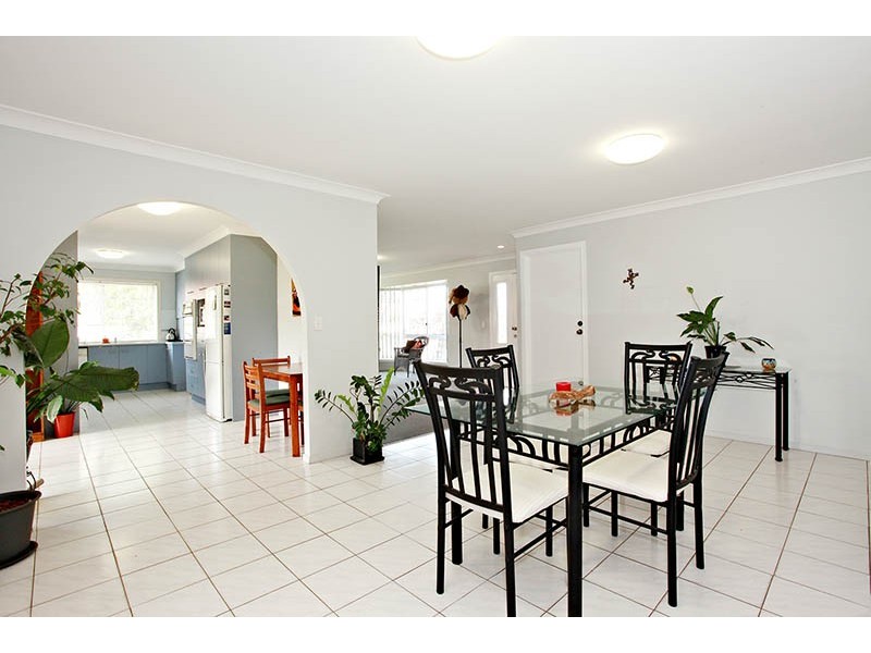 7 Eltham Place, Sandstone Point QLD 4511