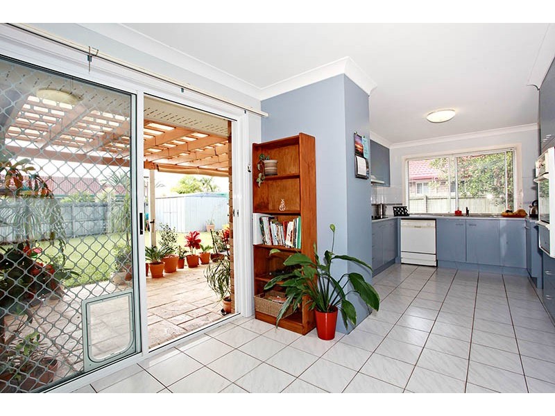 7 Eltham Place, Sandstone Point QLD 4511