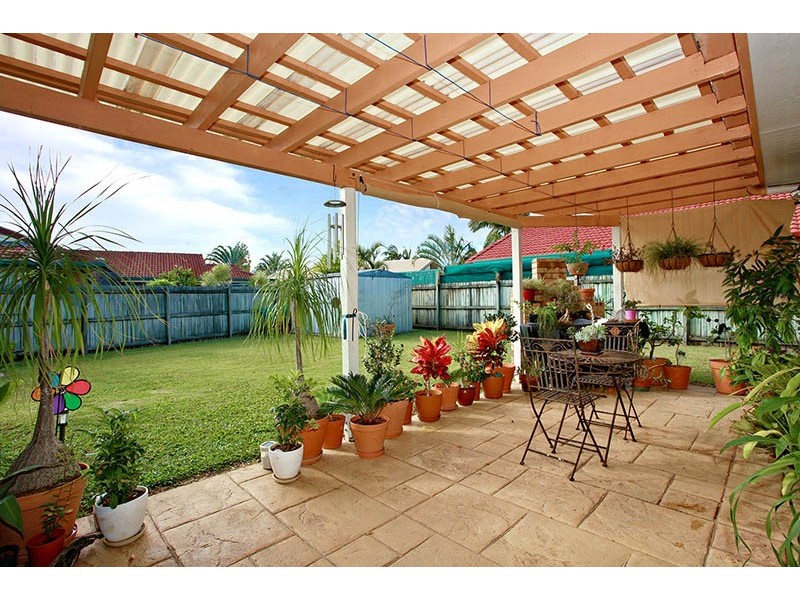 7 Eltham Place, Sandstone Point QLD 4511