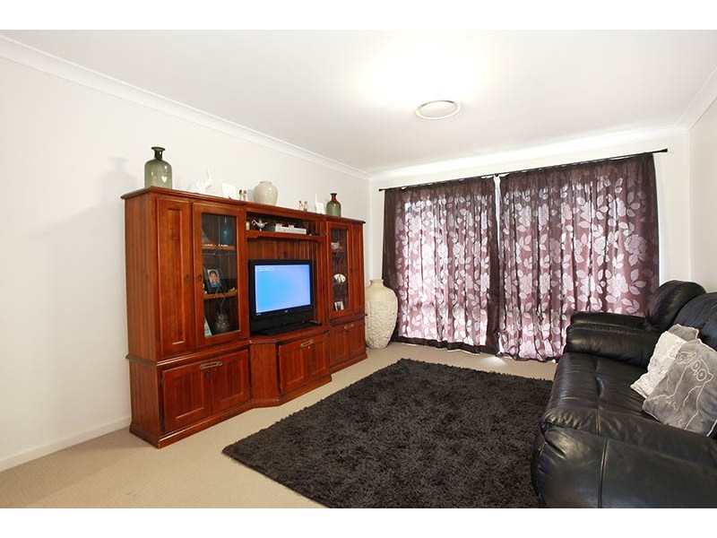 17 Dewdrop Place, Ningi QLD 4511