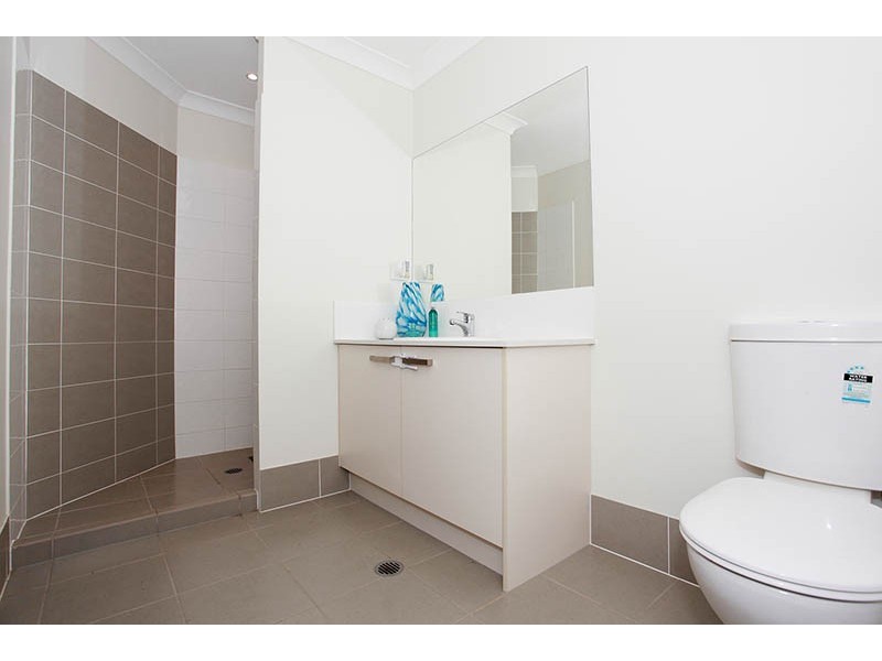 17 Dewdrop Place, Ningi QLD 4511