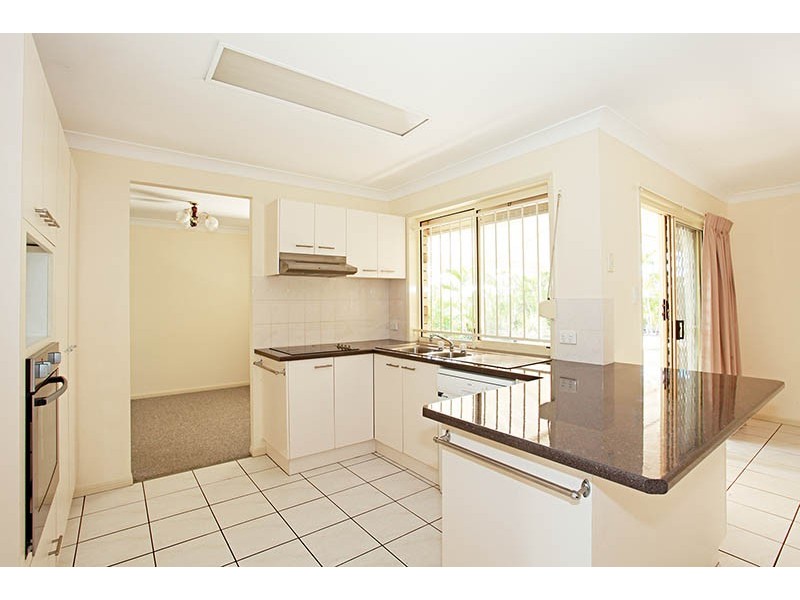 8 Pentas Drive, Bongaree QLD 4507