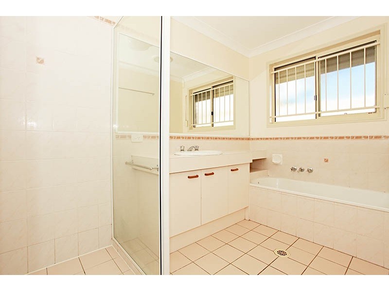 8 Pentas Drive, Bongaree QLD 4507