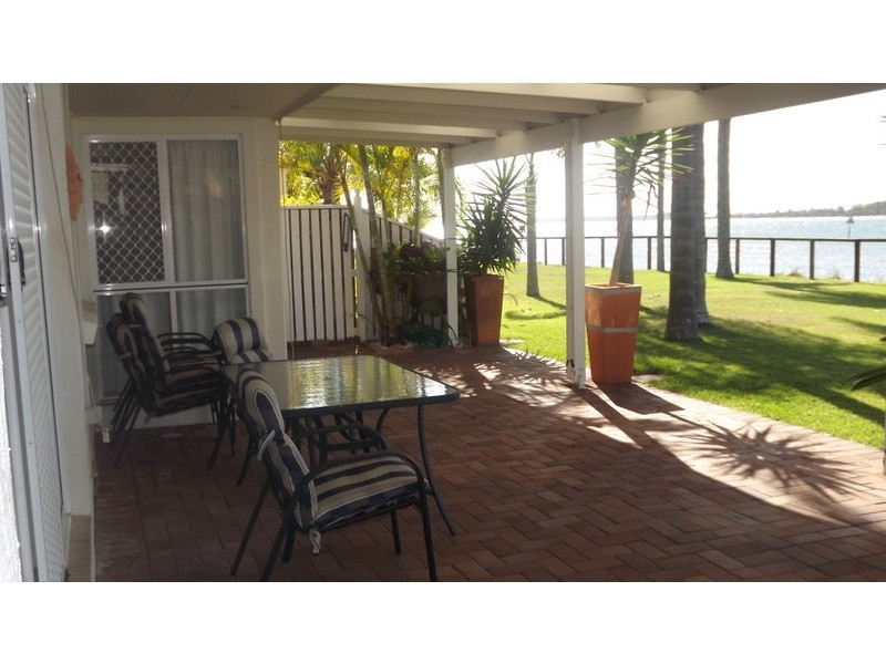 Sandstone Point QLD 4511