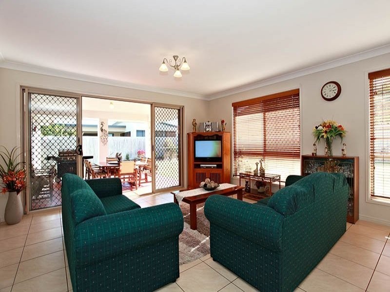 41 Kakadu Circuit, Banksia Beach QLD 4507