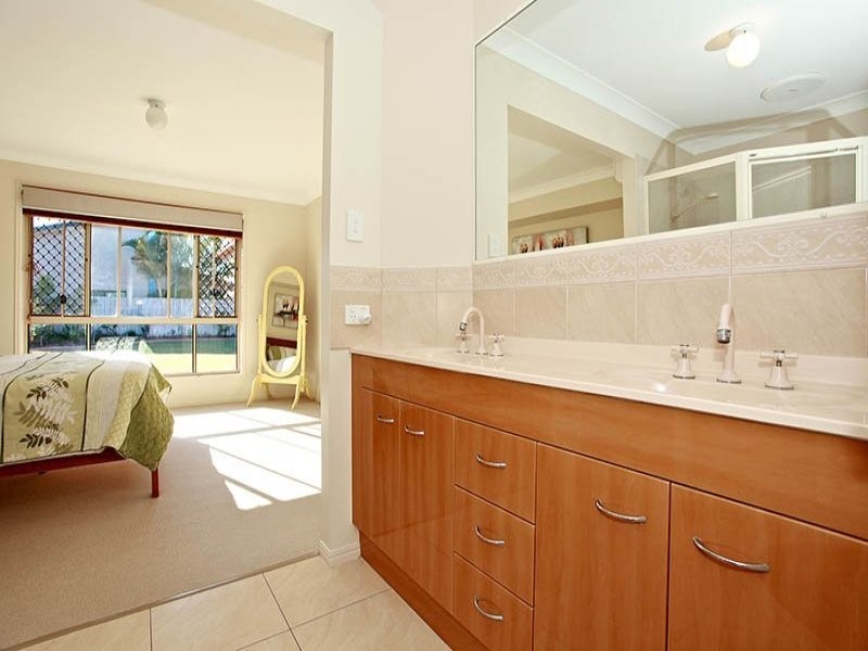 41 Kakadu Circuit, Banksia Beach QLD 4507
