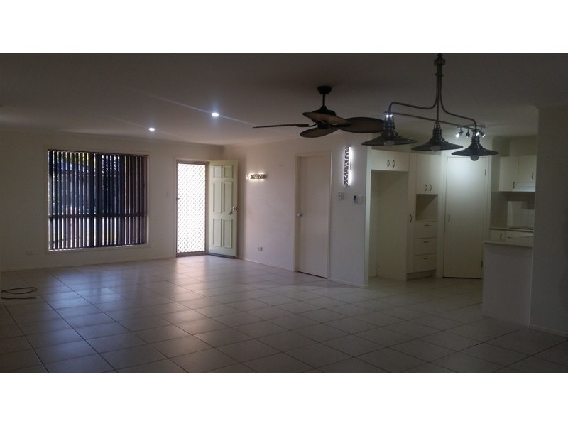 9 CLOVELLY PLACE, Sandstone Point QLD 4511