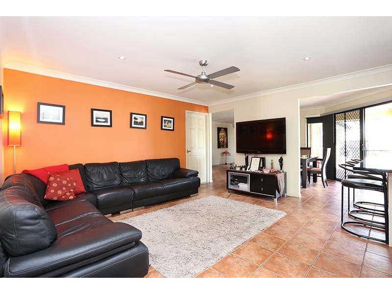 224 Endeavour Drive, Banksia Beach QLD 4507