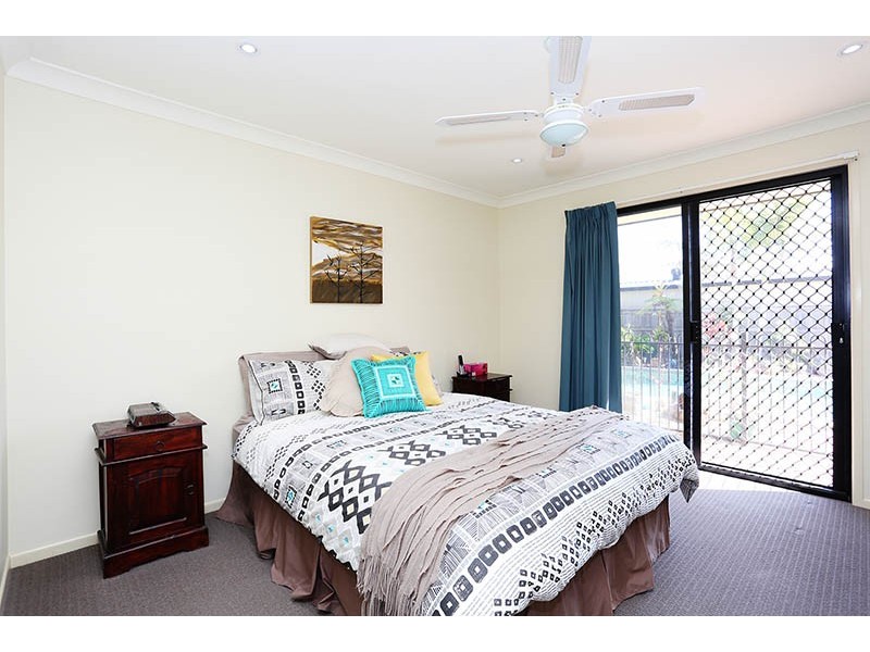 224 Endeavour Drive, Banksia Beach QLD 4507
