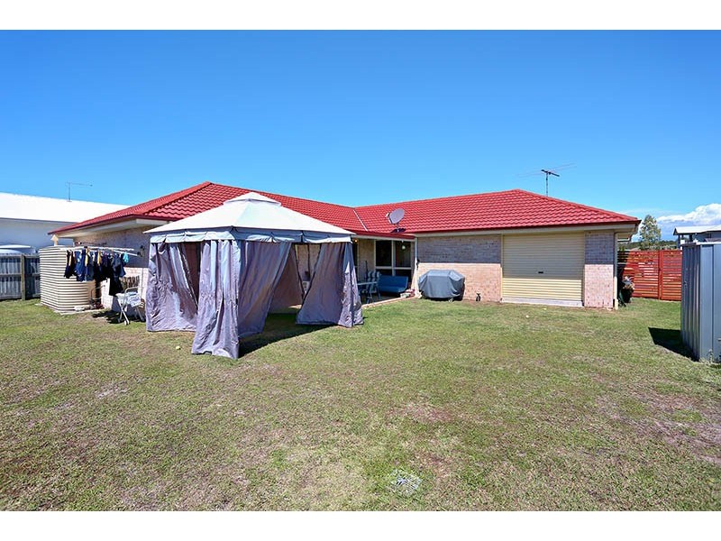 13 Dewdrop Place, Ningi QLD 4511