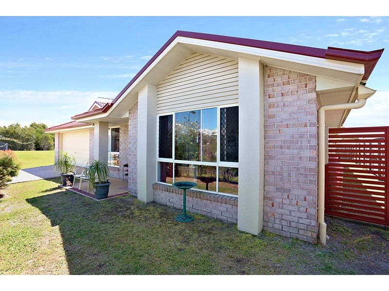 13 Dewdrop Place, Ningi QLD 4511