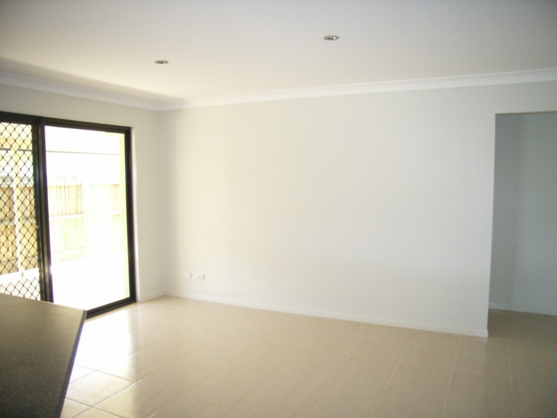 Sandstone Point QLD 4511