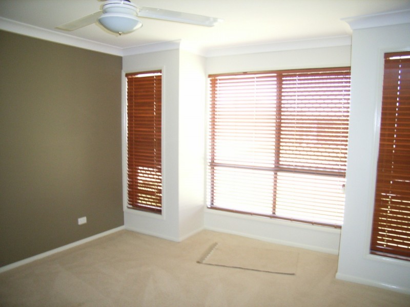 Sandstone Point QLD 4511
