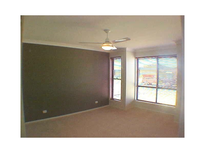 Sandstone Point QLD 4511