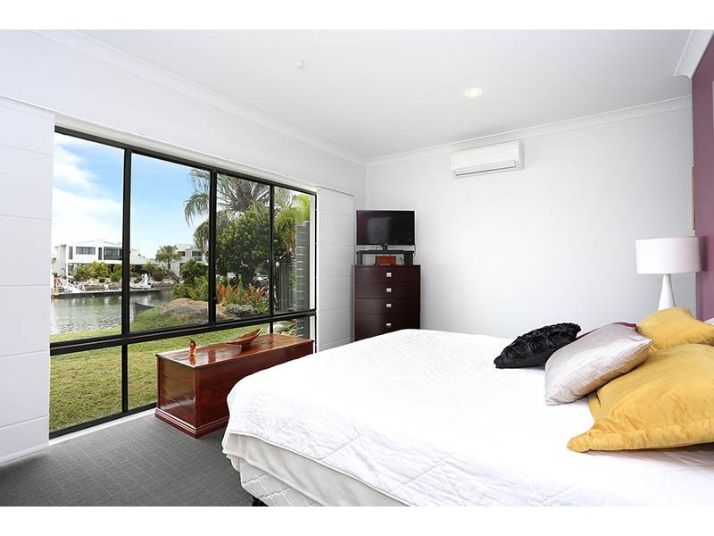 64 Raptor Parade, Banksia Beach QLD 4507