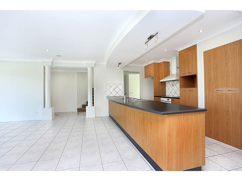 8 Avalon Street, Sandstone Point QLD 4511