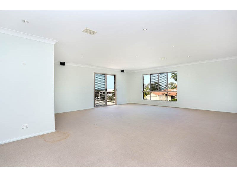 8 Avalon Street, Sandstone Point QLD 4511