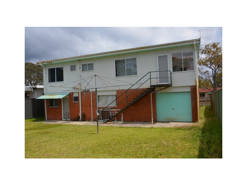 150 Cams Boulevarde, Summerland Point NSW 2259