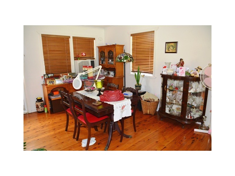 36 Winbin Crescent, Gwandalan NSW 2259