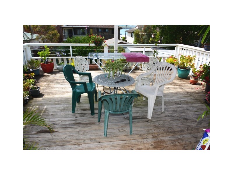 36 Winbin Crescent, Gwandalan NSW 2259