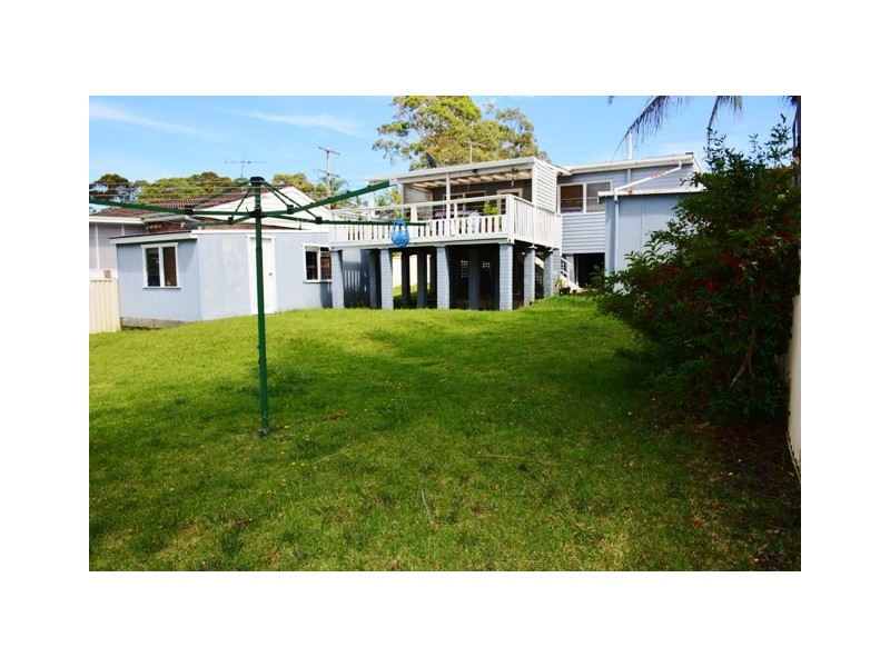 36 Winbin Crescent, Gwandalan NSW 2259