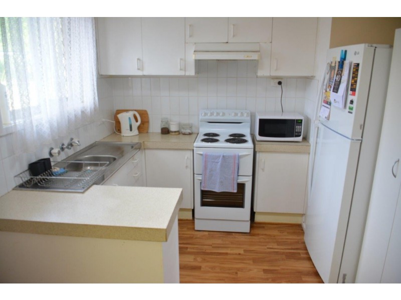 2/30 Natuna Avenue, Budgewoi NSW 2262