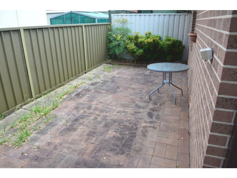 2/30 Natuna Avenue, Budgewoi NSW 2262