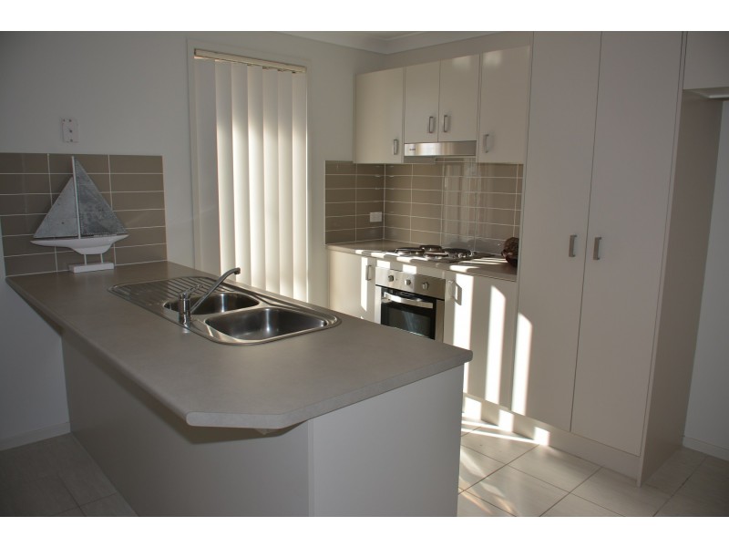 45 Summerland Road, Summerland Point NSW 2259