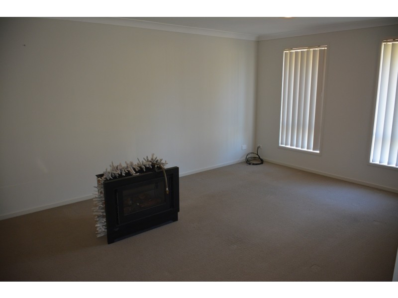 45 Summerland Road, Summerland Point NSW 2259