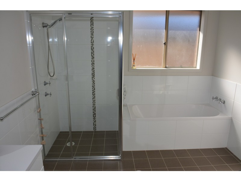 45 Summerland Road, Summerland Point NSW 2259