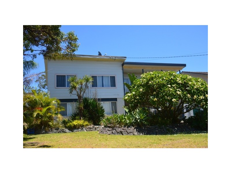 21 Quinalup Street, Gwandalan NSW 2259