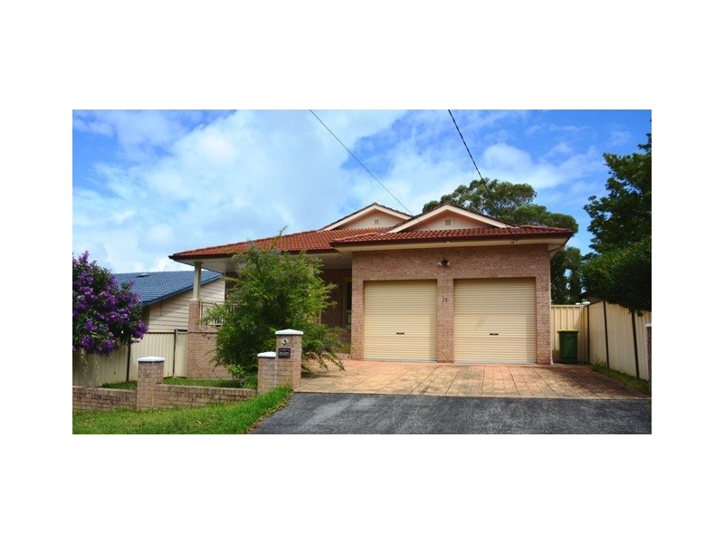 75 Winbin Crescent, Gwandalan NSW 2259