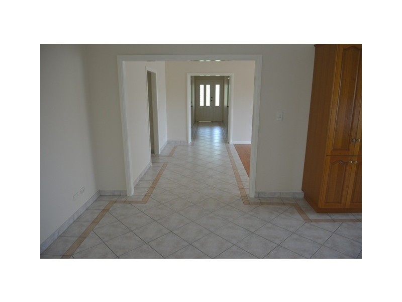 75 Winbin Crescent, Gwandalan NSW 2259