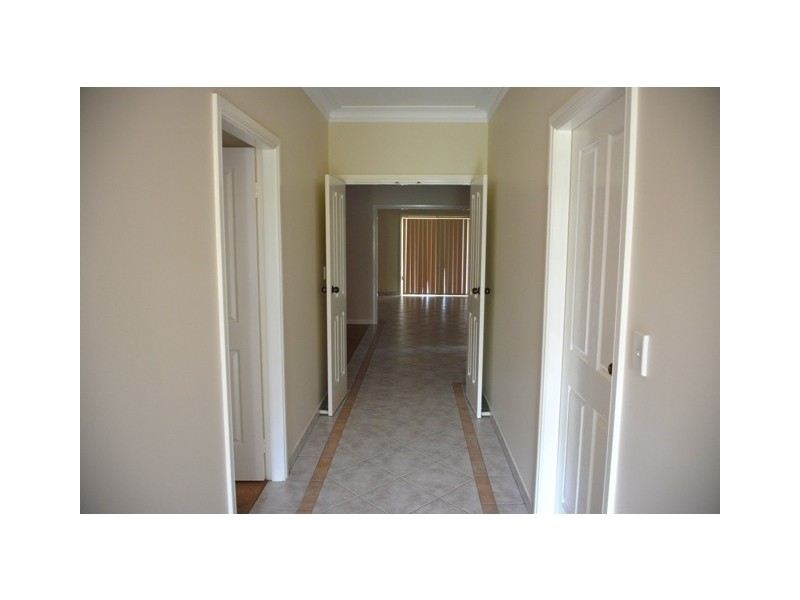 75 Winbin Crescent, Gwandalan NSW 2259