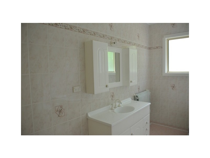 75 Winbin Crescent, Gwandalan NSW 2259