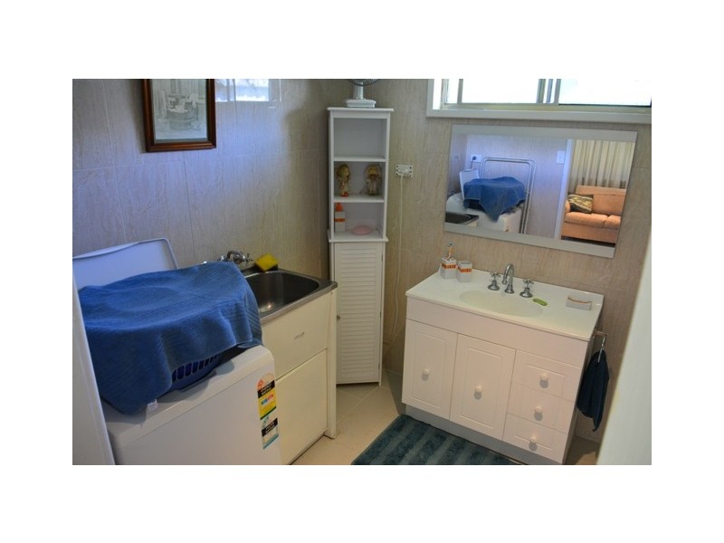 31 Murrumbong Road, Summerland Point NSW 2259