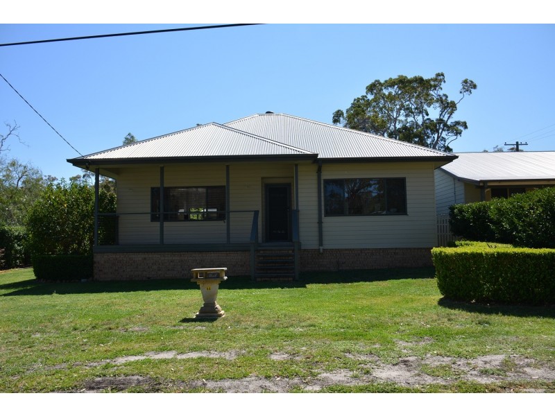 46 Findlay Avenue, Chain Valley Bay NSW 2259