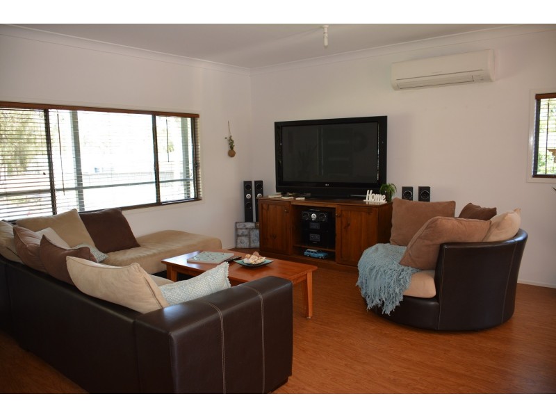 46 Findlay Avenue, Chain Valley Bay NSW 2259