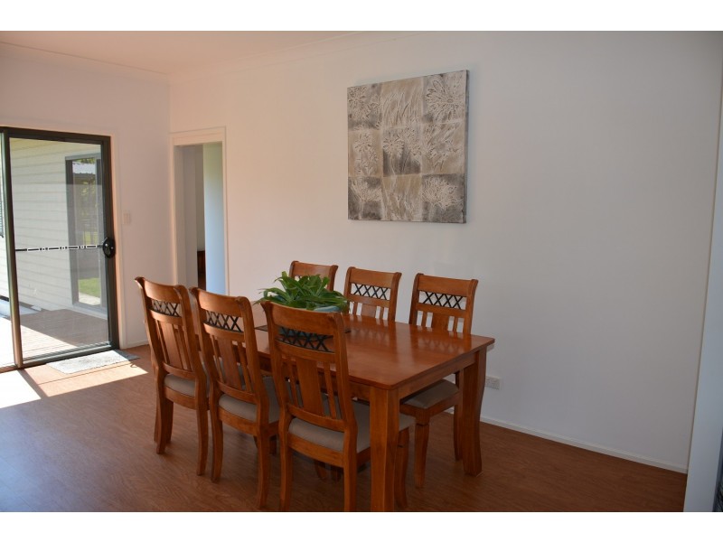 46 Findlay Avenue, Chain Valley Bay NSW 2259