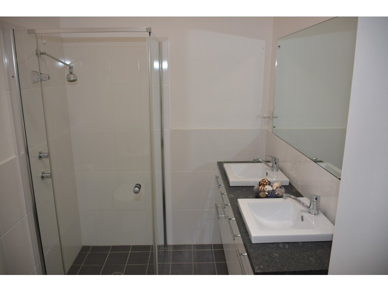 46 Findlay Avenue, Chain Valley Bay NSW 2259