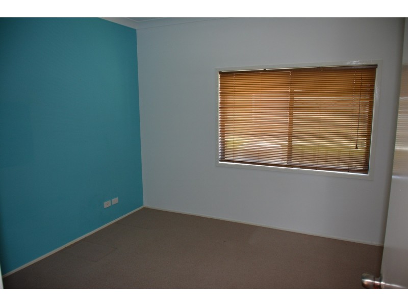 46 Findlay Avenue, Chain Valley Bay NSW 2259