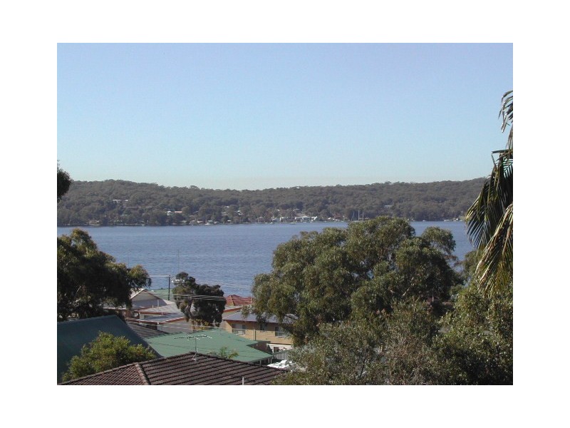 24 Murraba Crescent, Gwandalan NSW 2259