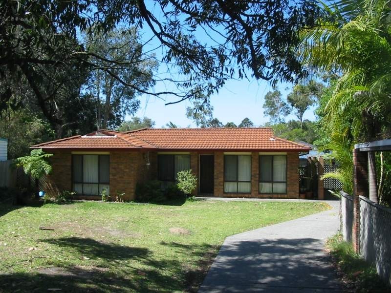 42A Warrina Avenue, Summerland Point NSW 2259