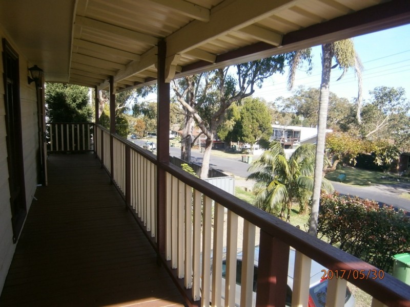 35 Diane Avenue, Lake Munmorah NSW 2259