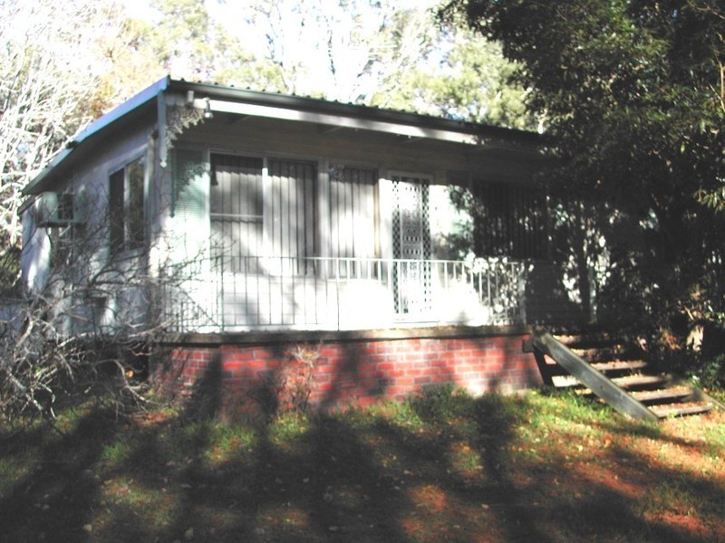 6 Sonoma Rd, Budgewoi NSW 2262