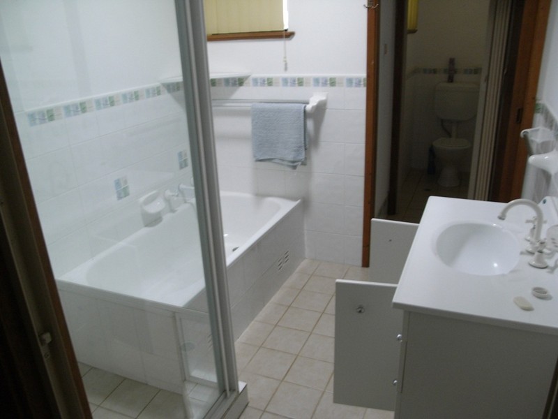 6 Cox Close, Buff Point NSW 2262