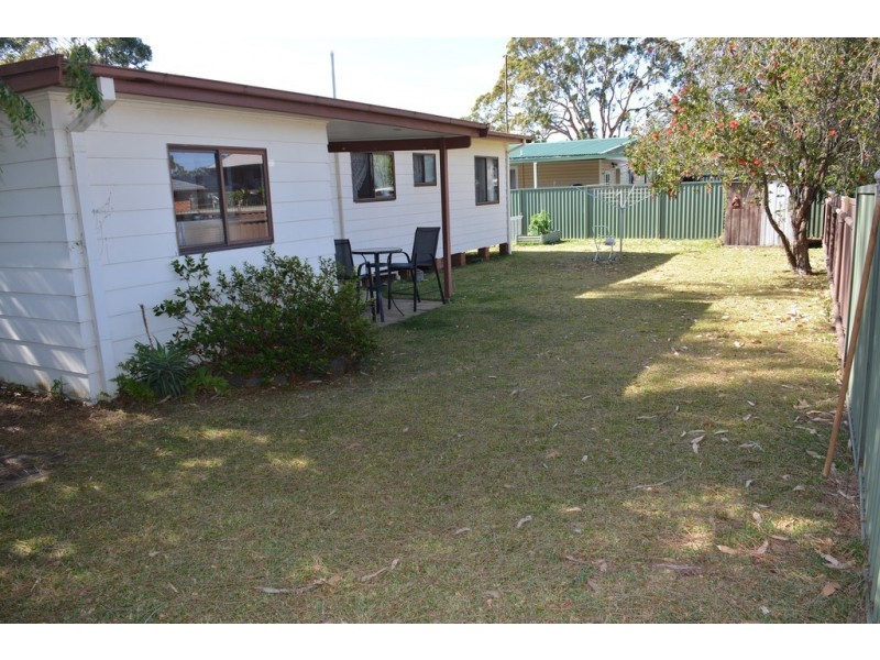6 Yeramba Road, Summerland Point NSW 2259