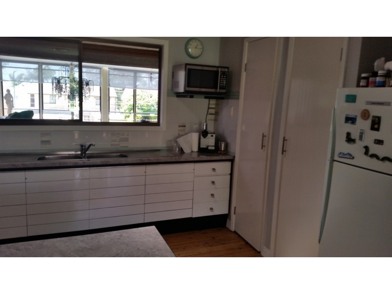 30 Kullaroo Road, Summerland Point NSW 2259