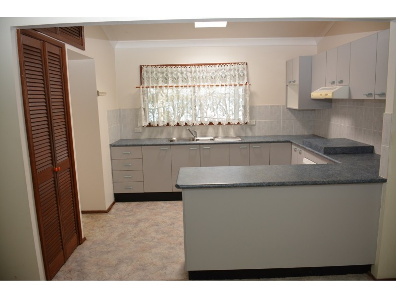 123 Kullaroo rd, Summerland Point NSW 2259